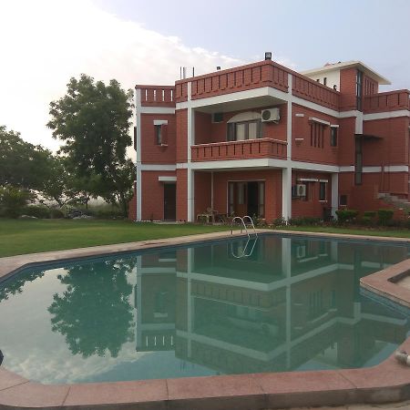 Nature Lovers Farm Hotel Gurgaon Zewnętrze zdjęcie