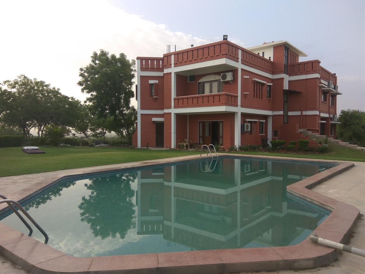 Nature Lovers Farm Hotel Gurgaon Zewnętrze zdjęcie